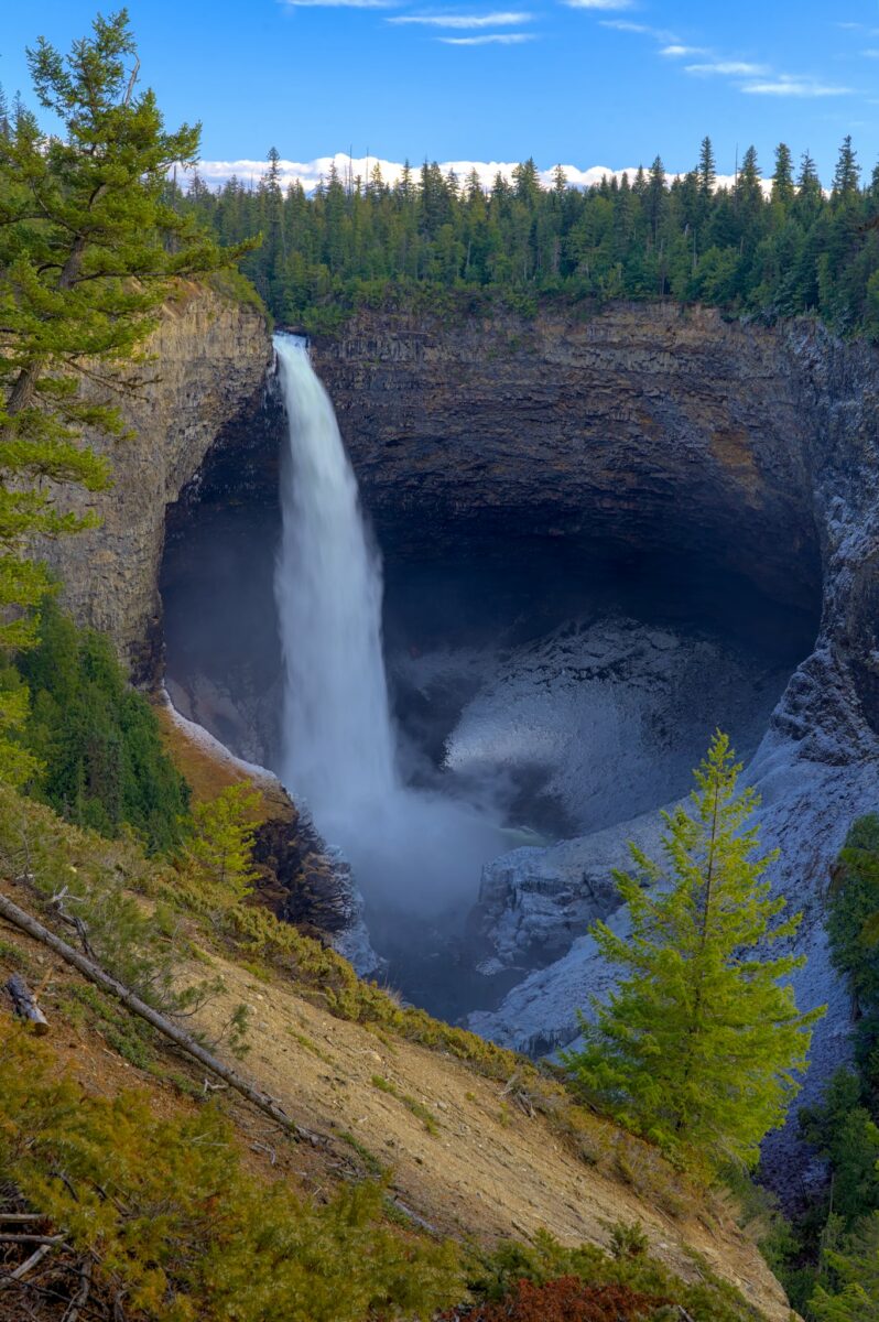 Une des magnifiques cascades du parc Wells Gray